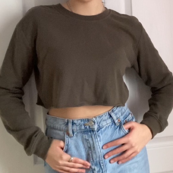 cropped crew neck - Picture 2 of 4